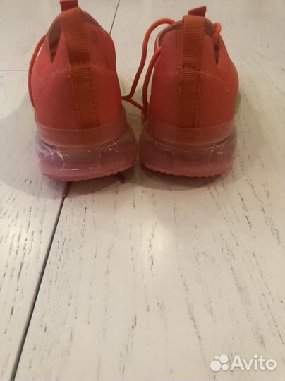 Кроссовки для девочки