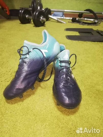 Футбольные бутсы adidas