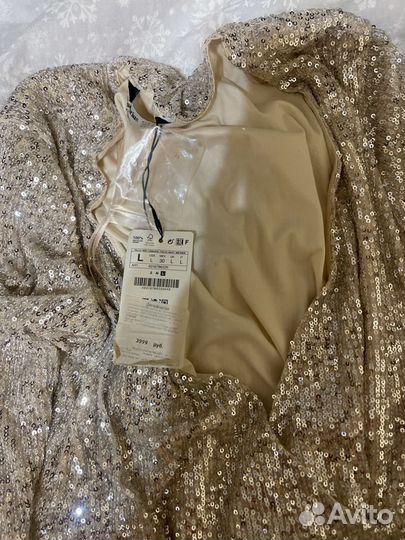 Платье с пайетками