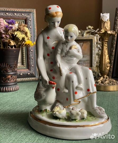 Статуэтка Мама с ребенком кф Чудово 57 г