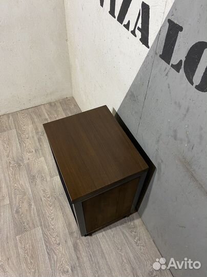 Тумба прикроватная