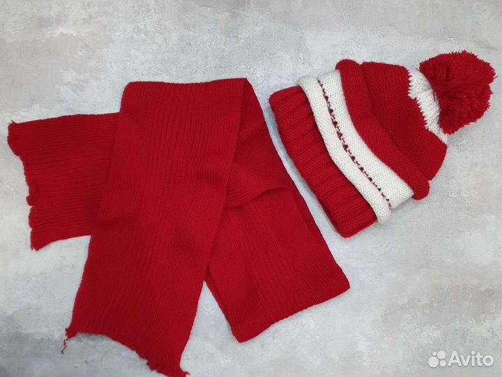 Шапка с шарфом для девочки