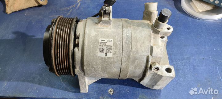 Компрессор кондиционера Nissan Murano Z51