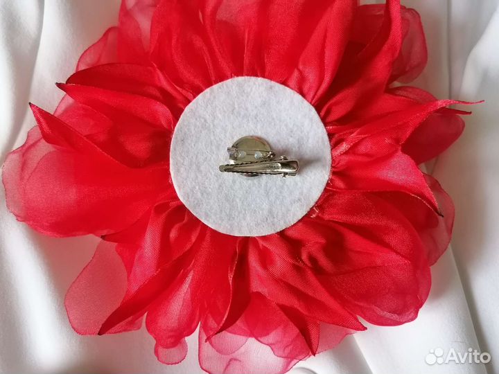 Брошь 3 D цветок