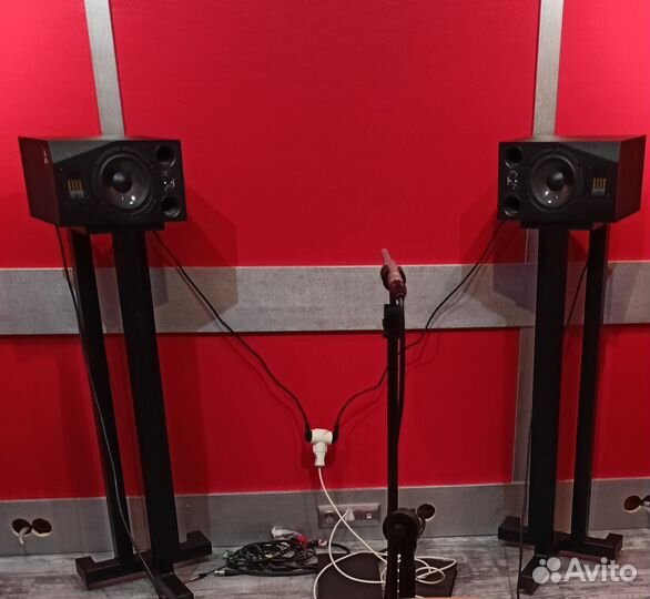 Стойки для акустики