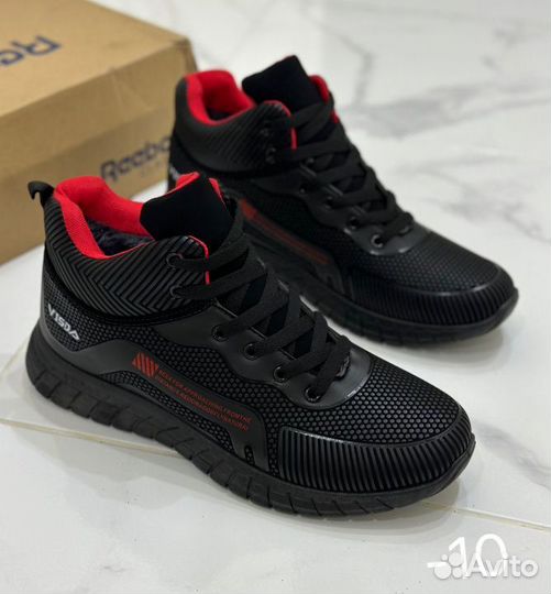 Кроссовки зимние