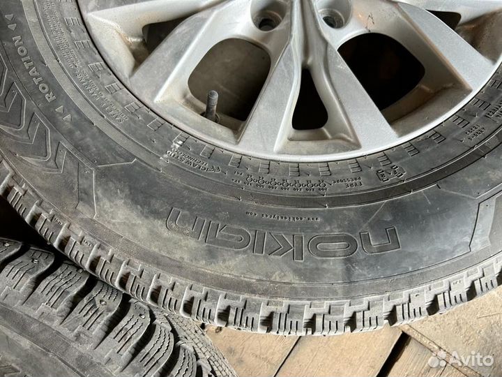Колеса Nokian hakkapeliitta 265/70R17