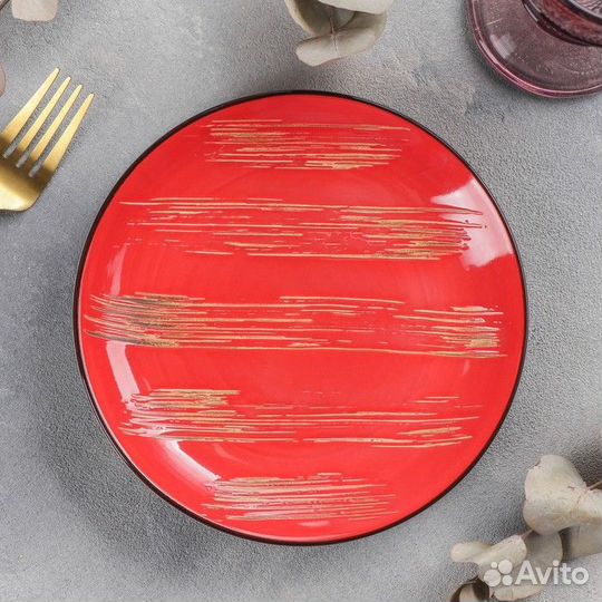 Тарелка фарфоровая десертная Wilmax Scratch, d17,5