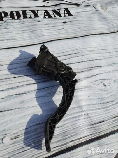 Педаль газа Ford Fusion Fiesta