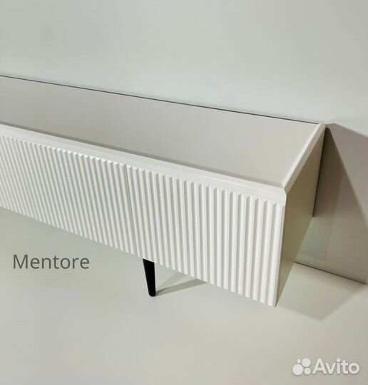 Тумба тв Bravo на опорах