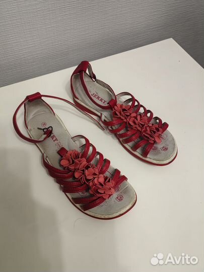 Сандалии для девочки 36 размер