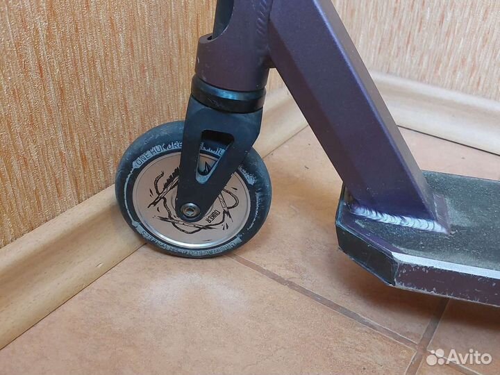 Трюковой самокат tech team duker 404