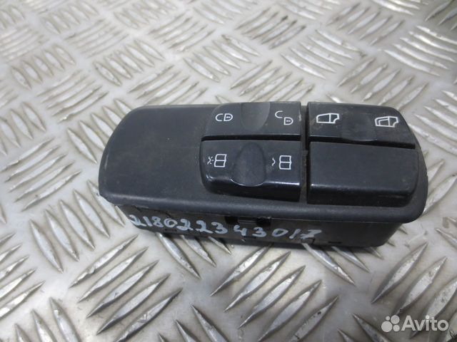 Блок управления стеклоподъемника правой двери Merc