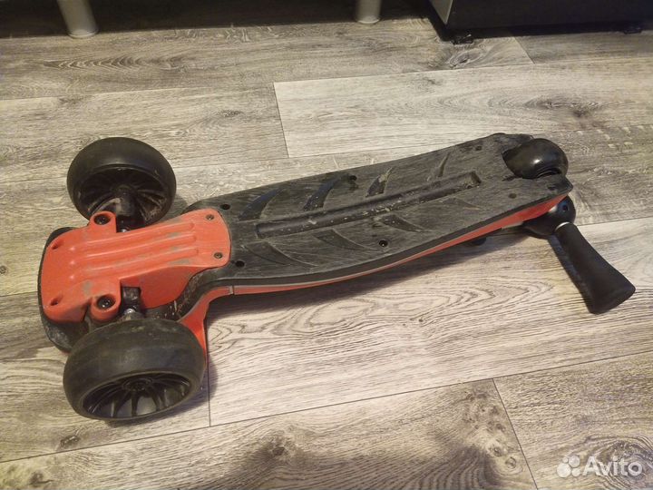 Самокат детский трехколесный