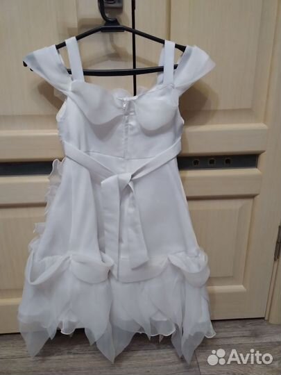 Праздничное платье на девочку