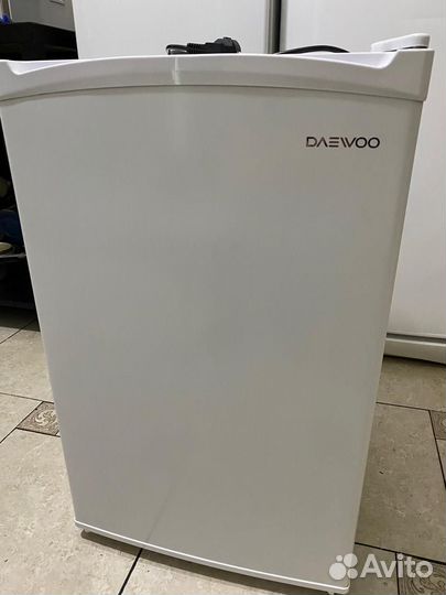 Холодильник новый