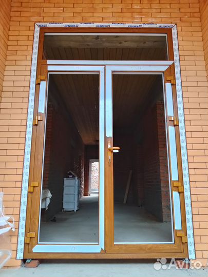 Дверь пластиковая