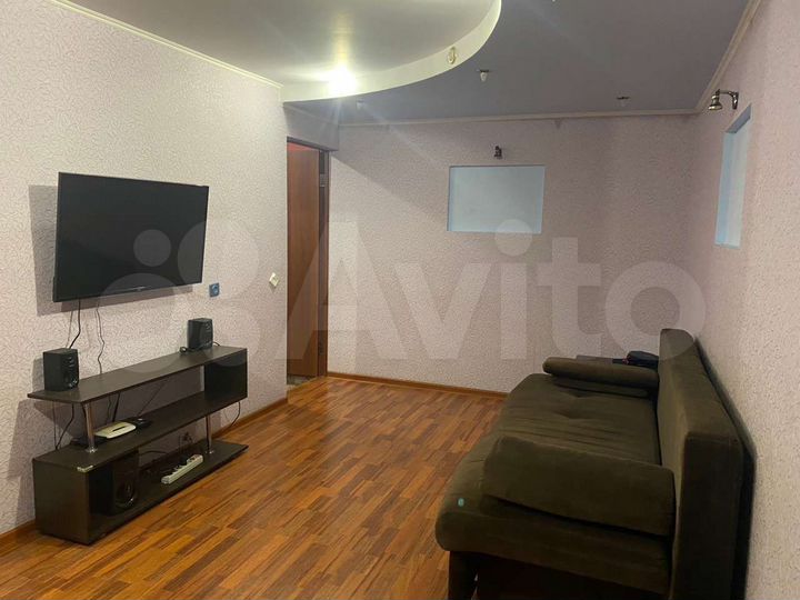2-к. квартира, 45 м², 2/6 эт.