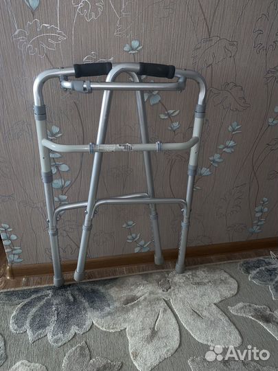 Ходунки для взрослых