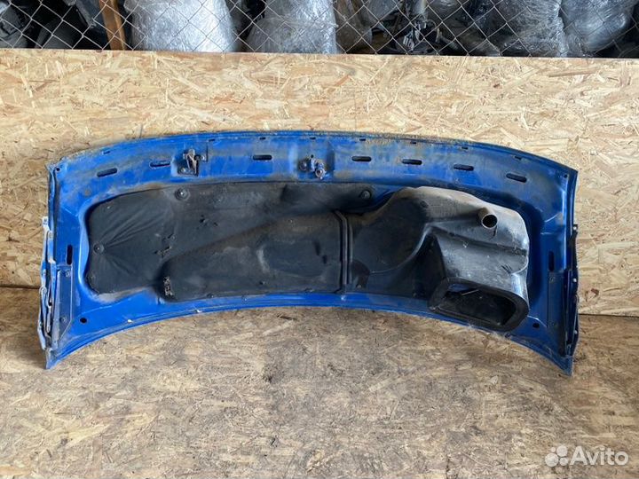 Капот для Mercedes Vito W638 OM 611 2001