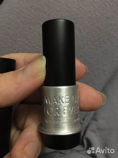 Помада новая в упаковке,оригинал