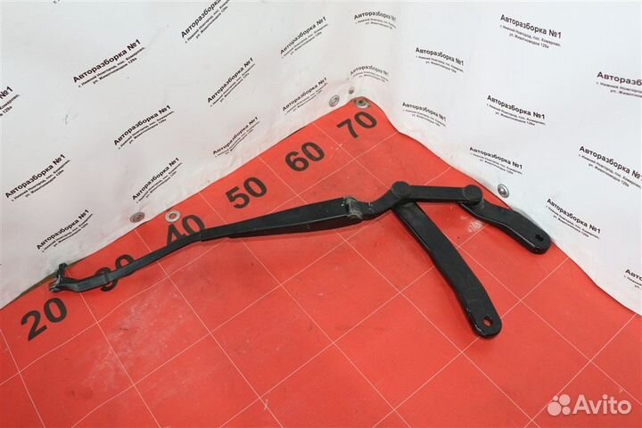 Поводок дворника Mercedes-Benz C-Class W204