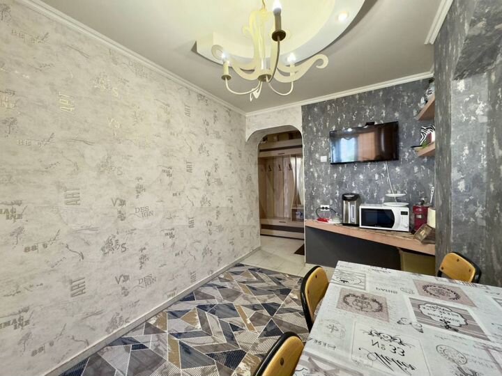 3-к. квартира, 77 м², 6/10 эт.