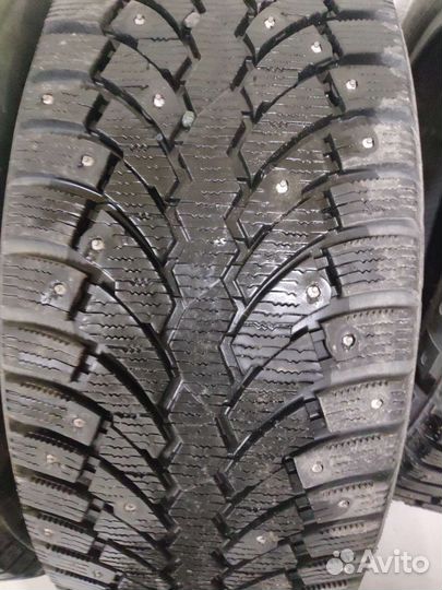 Pirelli Formula Ice 225/50 R17 98T