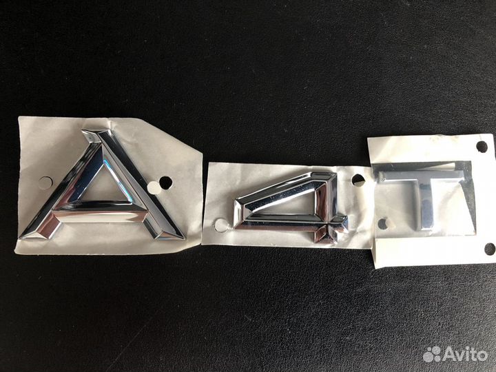 Шильдик на багажник Ауди А4