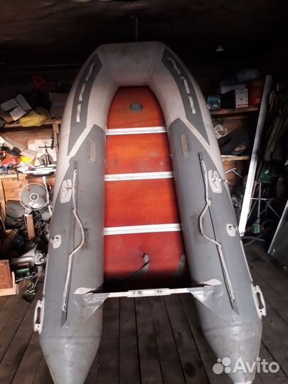 Лодка форвард