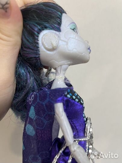 Кукла монстр хай