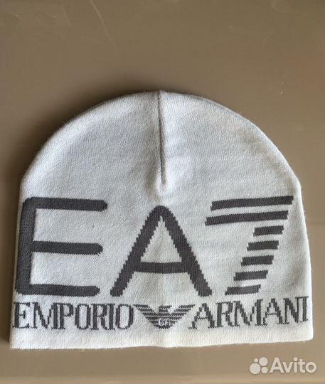 Шапка EA7 женская демисезонная