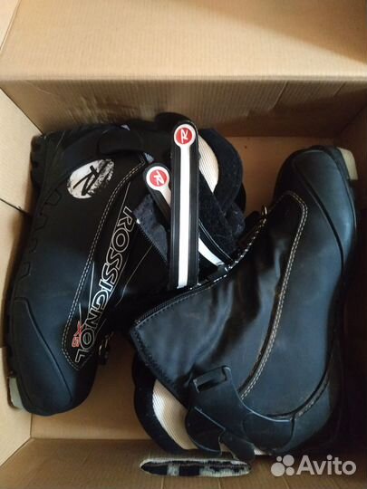 Лыжные ботинки