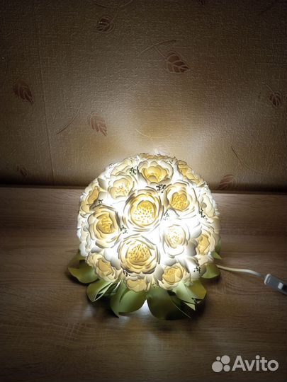 Светильник настольный