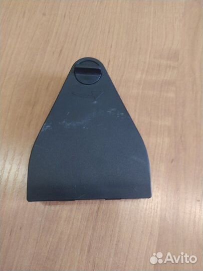 Кронштейн знака аварийной остановки Volkswagen