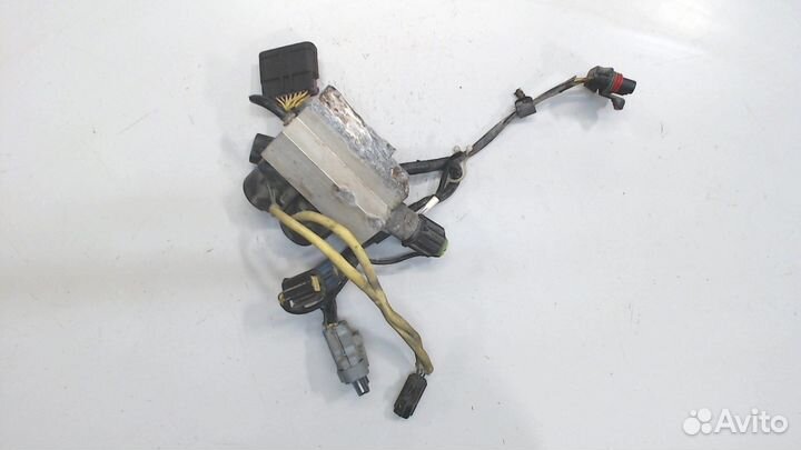 Клапан Hummer H2, 2004