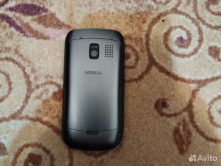 Nokia Asha 302