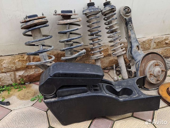 Разбор мицубиси кризма