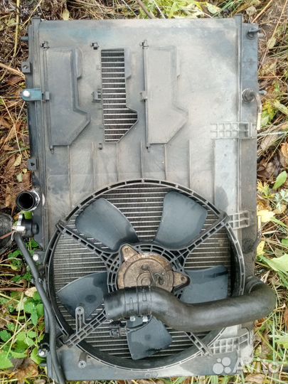 Радиатор охлаждения двигателя mitsubishi цедия