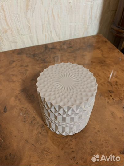 Гипсовая шкатулка или подсвечник