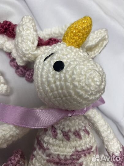 Вязаная игрушка Единорог