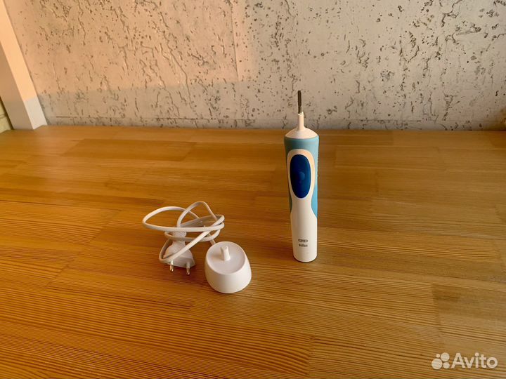 Зубная щетка oral b