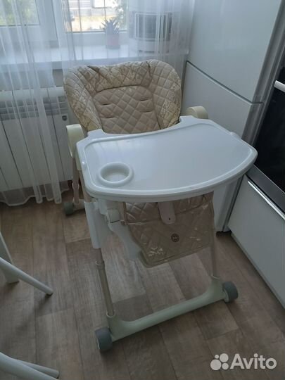 Стульчик для кормления happy baby