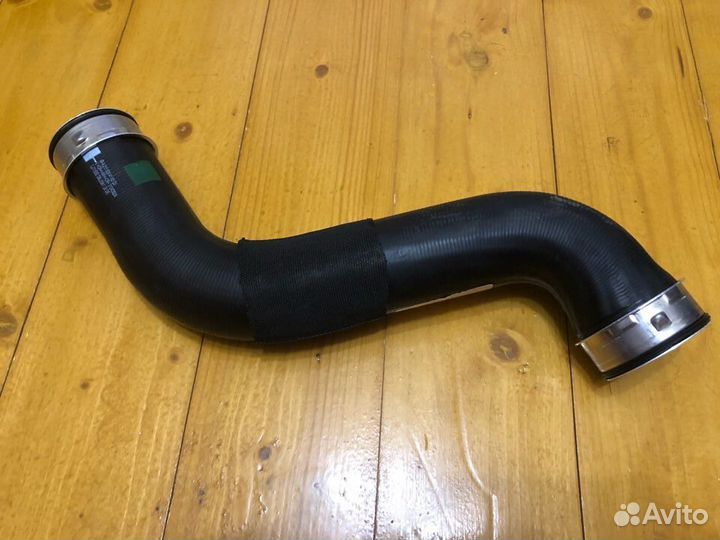 Шланг интеркулера W211 OM646 (2.2 cdi) 2002-2009