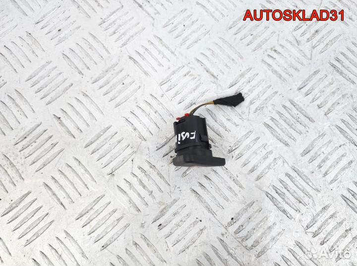 Кнопка аварийной сигнализации Ford Fusion