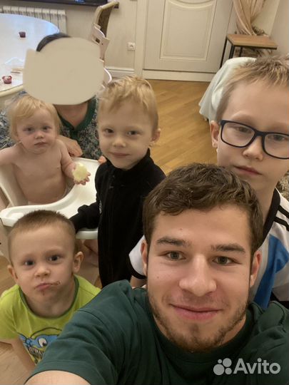 Няня для ребенка, гувернер, бебиситтер