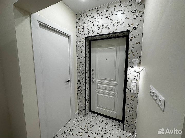 Межкомнатная дверь со стеклопакетом