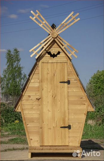 Дачный туалет деревянный