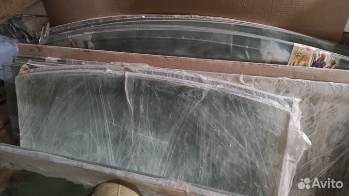 Полки стеклянные для стеллажей