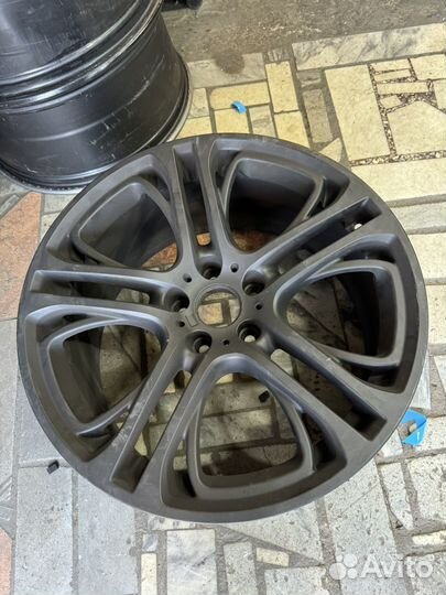 Оригинальные разноширокие диски bmw r20 310 стиль